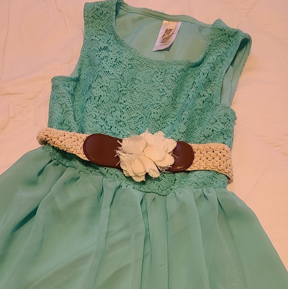 Girls dress